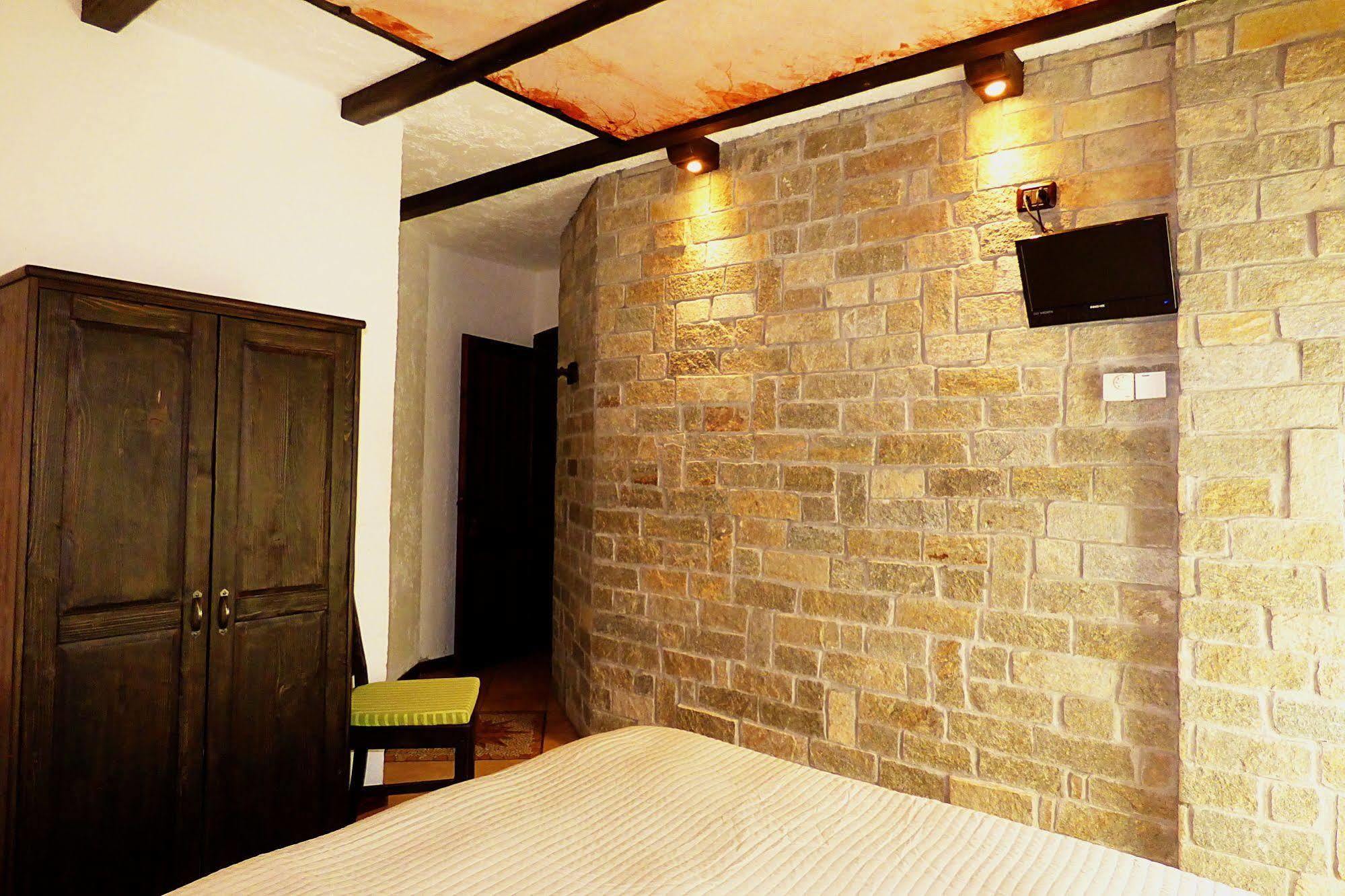 מונצ'ניזיו Chalet Sul Lago Hotel In Montagna מראה חיצוני תמונה